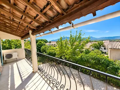 Belle maison de 200 m² avec dépendance sur un terrain sans vis-à-vis (8)