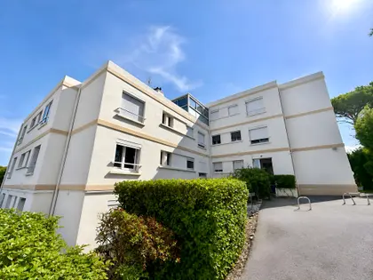 Appartement T3 avec terrasse vue mer, parking et cave ! (4)