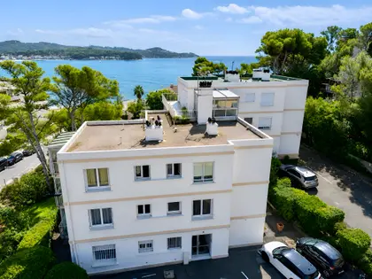 Appartement T3 avec terrasse vue mer, parking et cave ! (13)