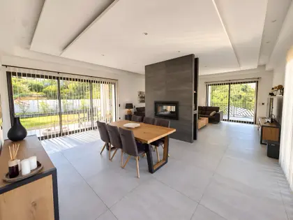 Magnifique propriété de 290 m² composée de 3 habitations (10)