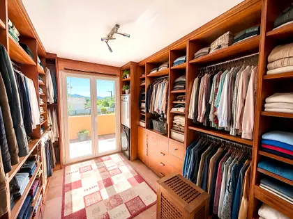 Agréable maison de 140 m² sur 1320 m² avec garage et piscine à SAINT-MAXIMIN (10)