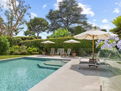 CAP D’ANTIBES – BACON – EXCLUSIVITÉ KRETZ – PROPRIÉTÉ DE CARACTÈRE VUE MER – OPPORTUNITÉ RARE (7)