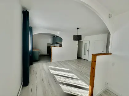 Appartement situé en rez-de-chaussée (5)