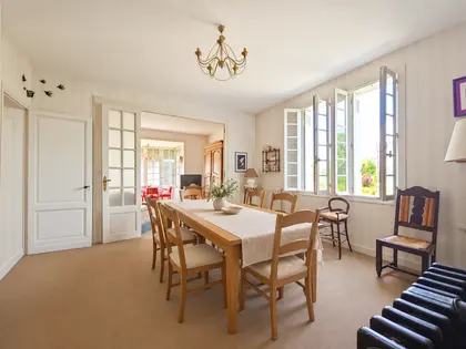 VILLA BELLE ÉPOQUE 1895 SIGNÉE MARC ROBERTI – RESCAPÉE DU BOMBARDEMENT DE 1945 (8)