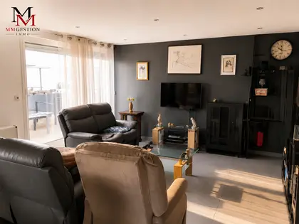 DUPLEX 105 m² - DERNIER ÉTAGE - TERRASSE - ASCENSEUR - PARKING (5)