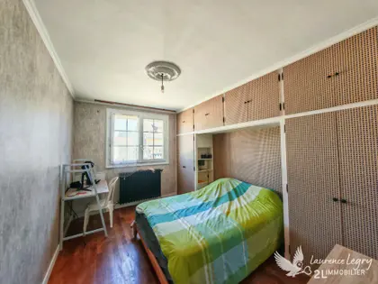 Pavillon à Parigné-l'Évêque (10)