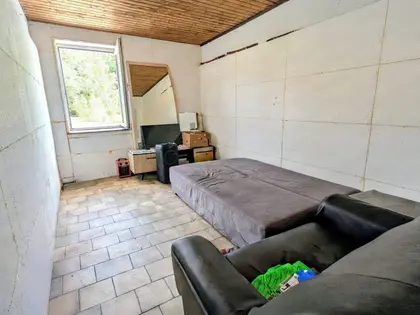 Jolie maison avec cour et jardin  (6)