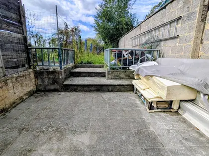 Jolie maison avec cour et jardin  (7)