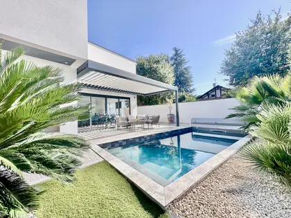 Superbe Villa avec une vue dégagée sur le pilat (48)